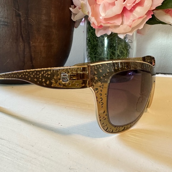 Authentic Designer Balenciaga Sunglasses - Picture 3 of 10